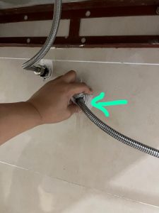 put cloth around the outlet pipe