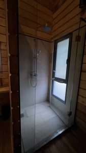 sutera mantanani island premium chalet shower