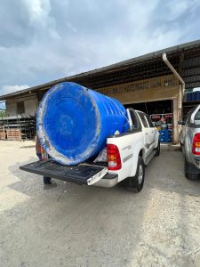water tank on toyota hilux